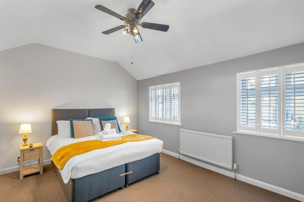 Two Bedroom Private Cottage With Private Parking Just By The Sea Herne Bay Buitenkant foto