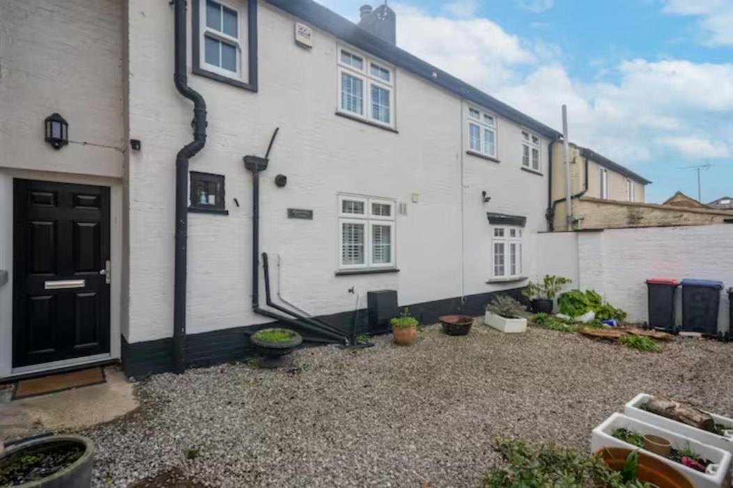 Two Bedroom Private Cottage With Private Parking Just By The Sea Herne Bay Buitenkant foto